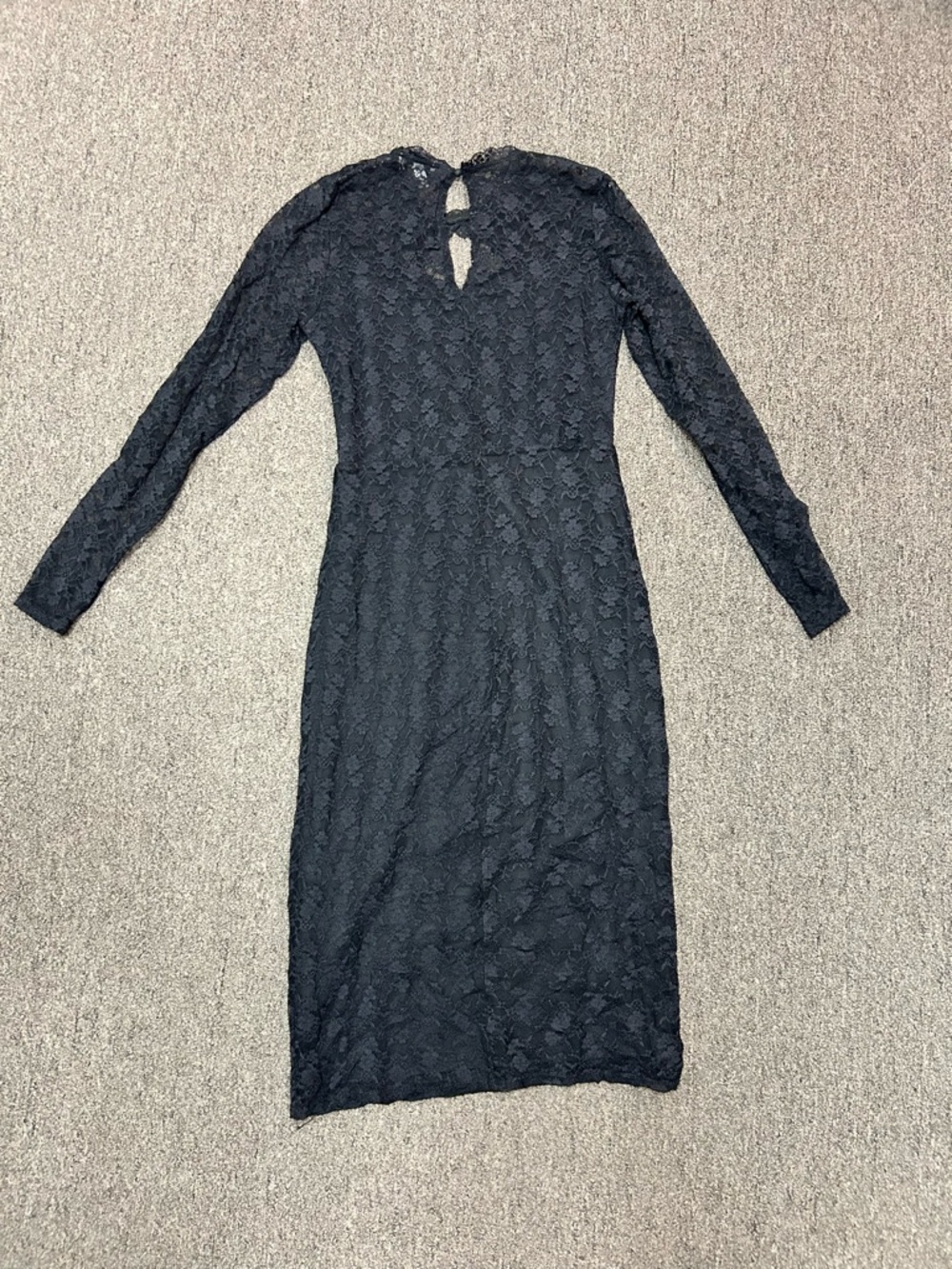 Long-Sleeve Black Lace Midi Dress with Keyhole Back